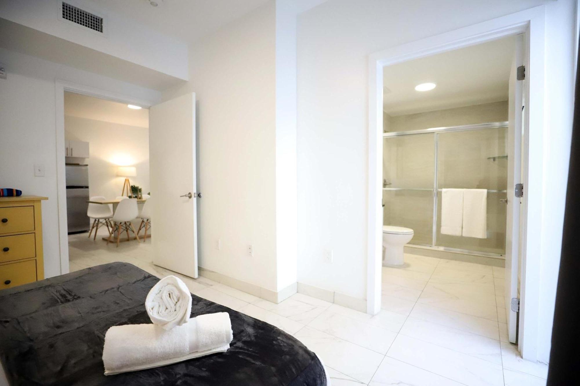 3 Bedroom 3 Bathroom Miami Beach Apartment With Free Parking المظهر الخارجي الصورة